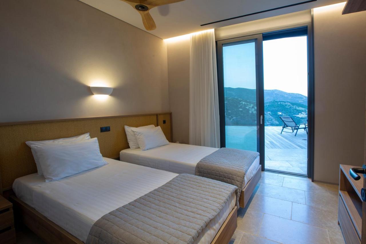 Blooms Of Sivota Bay - Luxury Villas With Private Heated Pool Eksteriør billede