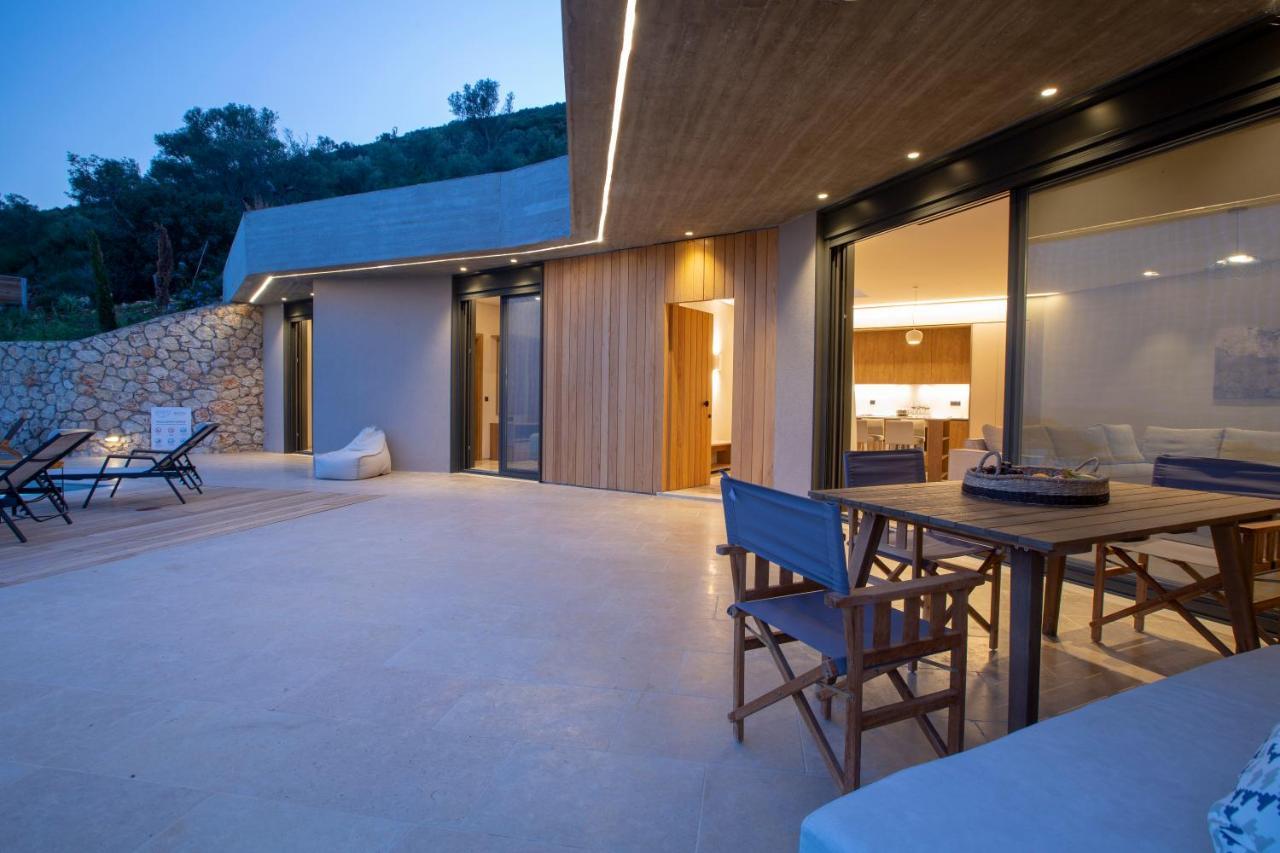 Blooms Of Sivota Bay - Luxury Villas With Private Heated Pool Eksteriør billede