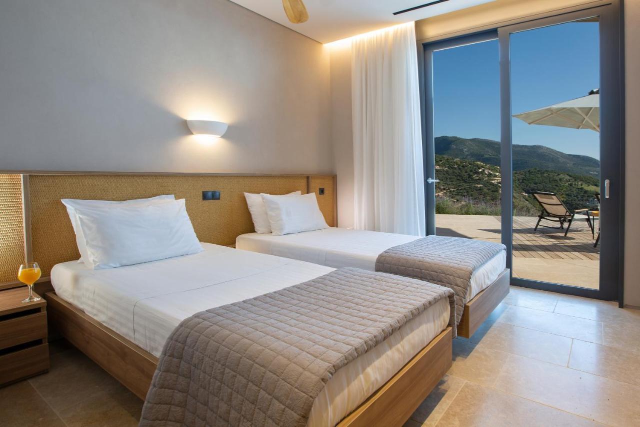 Blooms Of Sivota Bay - Luxury Villas With Private Heated Pool Eksteriør billede