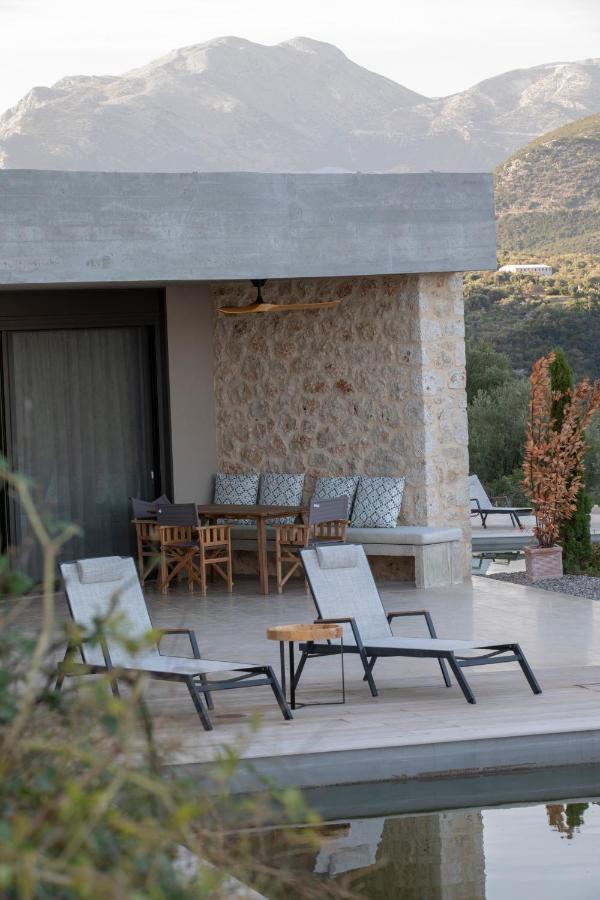 Blooms Of Sivota Bay - Luxury Villas With Private Heated Pool Eksteriør billede