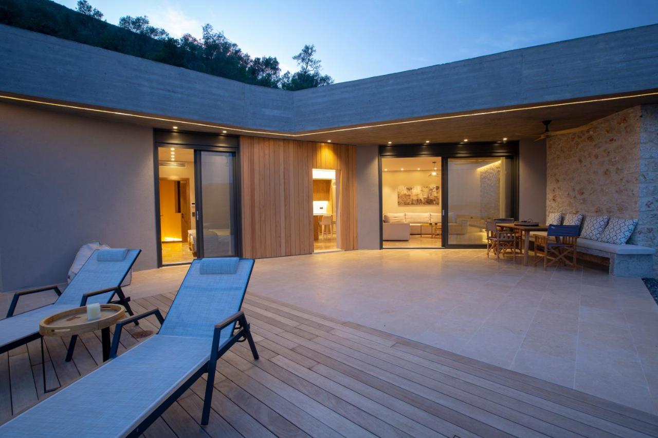 Blooms Of Sivota Bay - Luxury Villas With Private Heated Pool Eksteriør billede