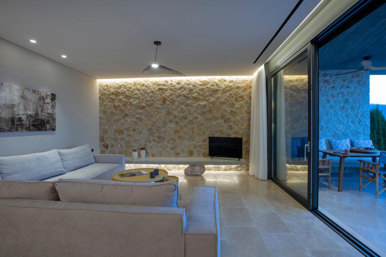 Blooms Of Sivota Bay - Luxury Villas With Private Heated Pool Eksteriør billede
